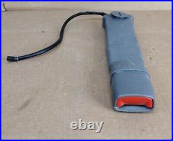 03-10 Chevy Express Savana Front Driver Left Side Seat Belt Buckle Receptacle