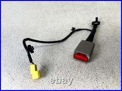 15-18 Kia Sedona Front Right Rh Pass Side Seat Belt Buckle End Receiver Oem