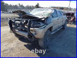 2005-2011 Toyota TACOMA Front Drivers Left Seat Belt Retractor Buckle 10488793