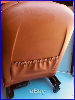 2006-2010 PORSCHE CAYENNE FRONT PASSENGER SIDE SEAT BEIGE With BELT BUCKLE OEM