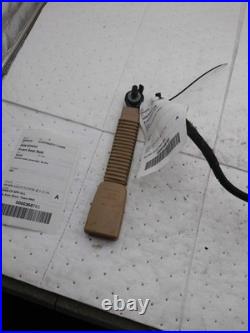 2008 KIA RONDO OEM White Seat Belt Buckle, Used, 128K Miles, Genuine Part