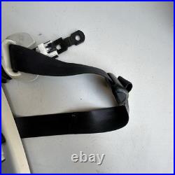 2016 2017 2018 2019 2020 Kia Sorento Front RIGHT Side Seat Belt / Buckle OEM BLK