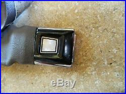 92 93 94 95 96 Ford truck f150 f250 DRIVER Seat Belt Buckle Receiver Grey 29