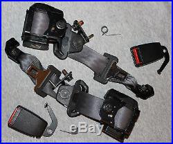 98-00 VOLVO V70 Wagon 3rd Third Row Seatbelt Assembly with Seat Belt Buckle Latch