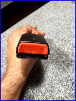 BMW E30 3 Series Seat Belt Receiver Buckle 1941408