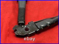 BMW E88 E82 E90 E92 E84 E89 Left Driver Side Seat Belt Buckle Tensioner OEM