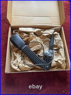 BMW Seat belt lock with seat belt tensioner front R side 72118257798