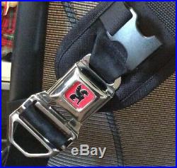 CHROME INDUSTRIES Classic Black/Red Messenger Bag Seat Belt Buckle V. G P/O Cond