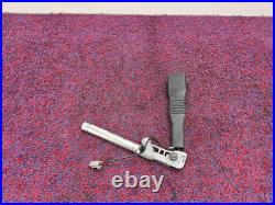 Chrysler 300 S 18-23 Oem Front Left Driver Seat Belt Buckle Receiver Tensioner Chrysler 300 S 18-23 Oem Front Left Driver Seat Belt Buckle Receiver Tensioner