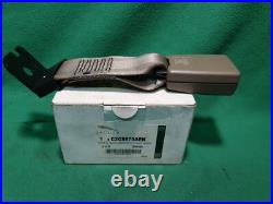 For JAGUAR XJ X350 REAR CENTER SEAT BELT BUCKLE SABLE NEW GENUINE C2C8875AEK