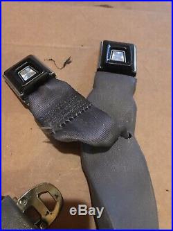 Ford F-150 Seat Belt Buckle Pair Front jump Seat Center Truck 92 93 94 95 96