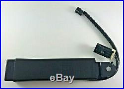GM OEM Front Seat Belt-Buckle End Right 19121541