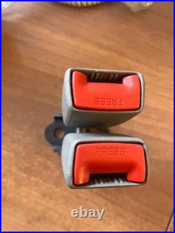 Genuine Mopar 5GE491L5AE Rear Seat Belt Buckle Assembly NOS 02-04 Jeep Liberty