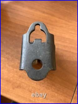 Genuine Mopar 5GE491L5AE Rear Seat Belt Buckle Assembly NOS 02-04 Jeep Liberty