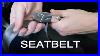 How_To_Fasten_Your_Seatbelt_On_An_Airplane_01_nm