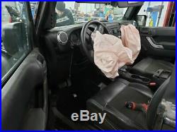 Jeep JK Wrangler Passenger Right Front Seat Belt Buckle 1RH741XVAB 11-17 16038