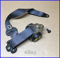 Land Rover Discovery 2 OEM Front Right Seat Belt Retractor Buckle EVB000700LNF