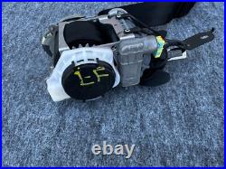 Left Driver Seat Belt Buckle Black Porsche Macan 3.0 (2015-2022) Oem