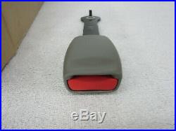 thumbnail image 2 of Genuine GM Rear Split Bench Seat Belt Buckle 19300846 For 2014-2020 Silverado/Sierra 2 of 3