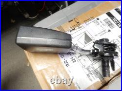 NOS GM OEM Ebony 3rd Row Center Seat Belt Buckle Traverse Enclave 19301273