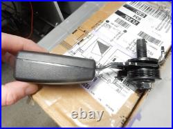 NOS GM OEM Ebony 3rd Row Center Seat Belt Buckle Traverse Enclave 19301273