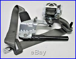 Oem 2015-2019 Ford F-150 Outer Driver Side Lh Seat Belt Buckle Pretensioner Gray