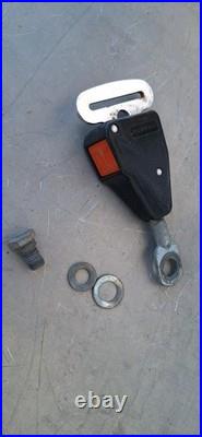 R107 73-80 450sl 280sl 350sl 500sl Seat Belt Buckle Right