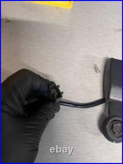 R32 Nissan Skyline LH Passenger Side Seat Belt Buckle Early Model S1 86843-01U10