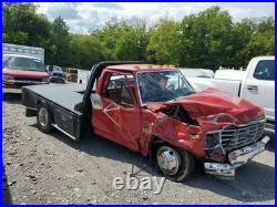 Red Front Center Seat Belt / Buckle 80 81 82 83 84 85 86 Ford F150 F250 F350