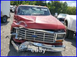 Red Front Center Seat Belt / Buckle 80 81 82 83 84 85 86 Ford F150 F250 F350