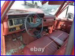 Red Front Center Seat Belt / Buckle 80 81 82 83 84 85 86 Ford F150 F250 F350