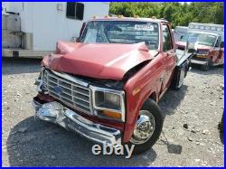 Red Front Center Seat Belt / Buckle 80 81 82 83 84 85 86 Ford F150 F250 F350